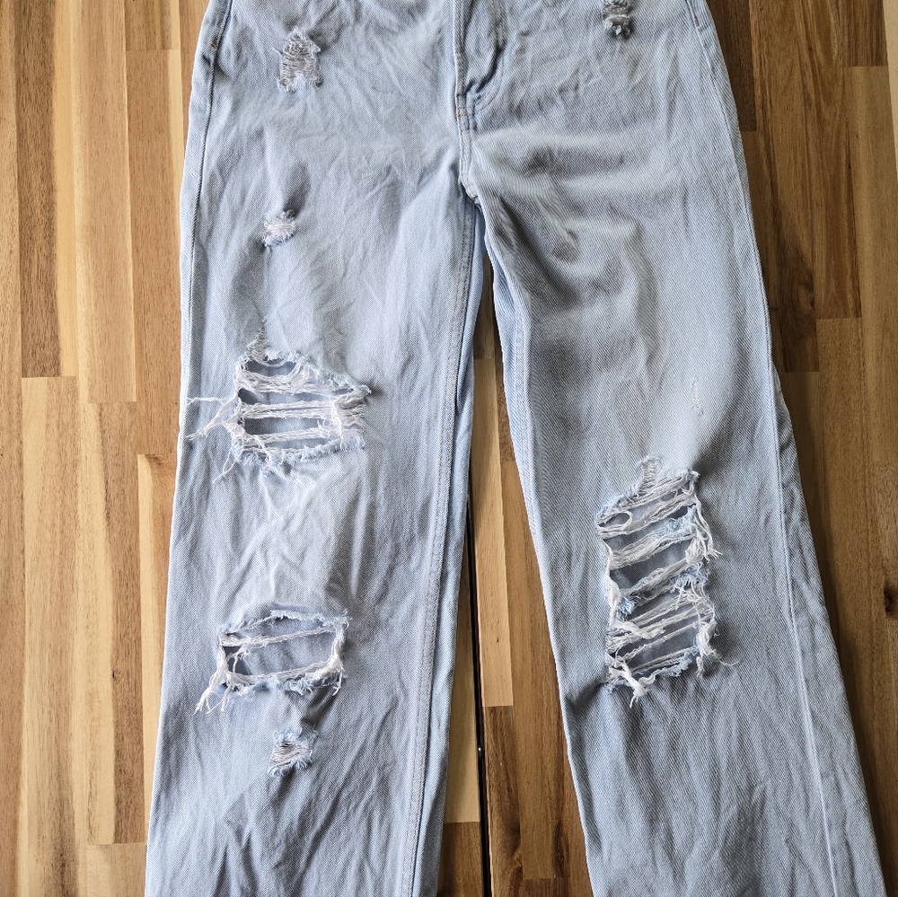 Denim & Co. Women's Ripped Wide Leg Light Blue Jeans Distressed Pockets Size 2 - Picture 3 of 14